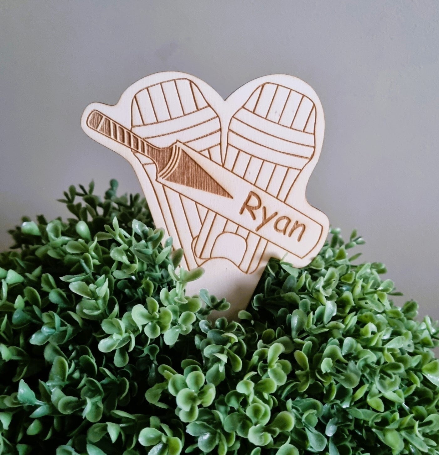 Cricket Cake Topper, Personalised Birthday Decoration, Engraved Cricket Bat