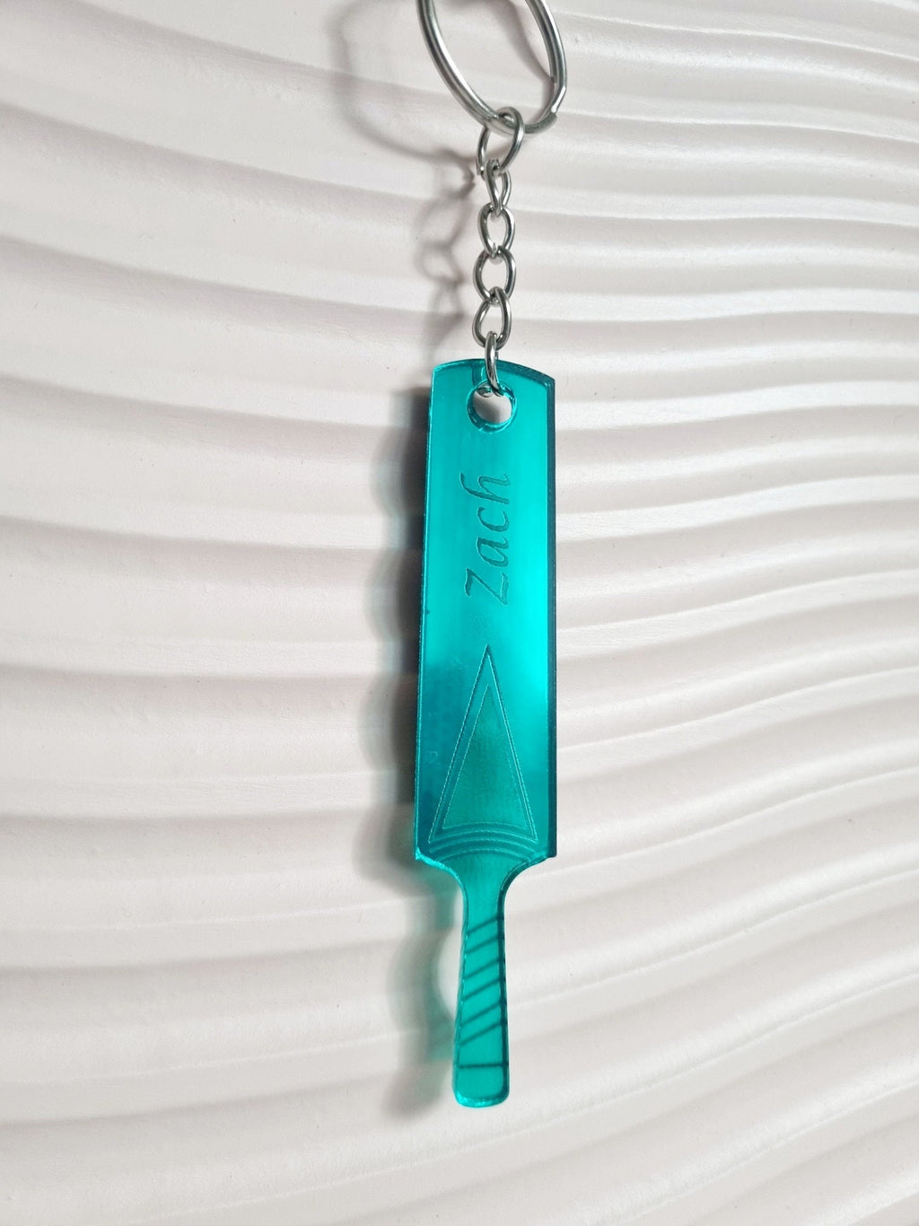 Personalised Cricket Bat Acrylic Keyring, Keychain, Cricket Gift, Engraved Team Gift
