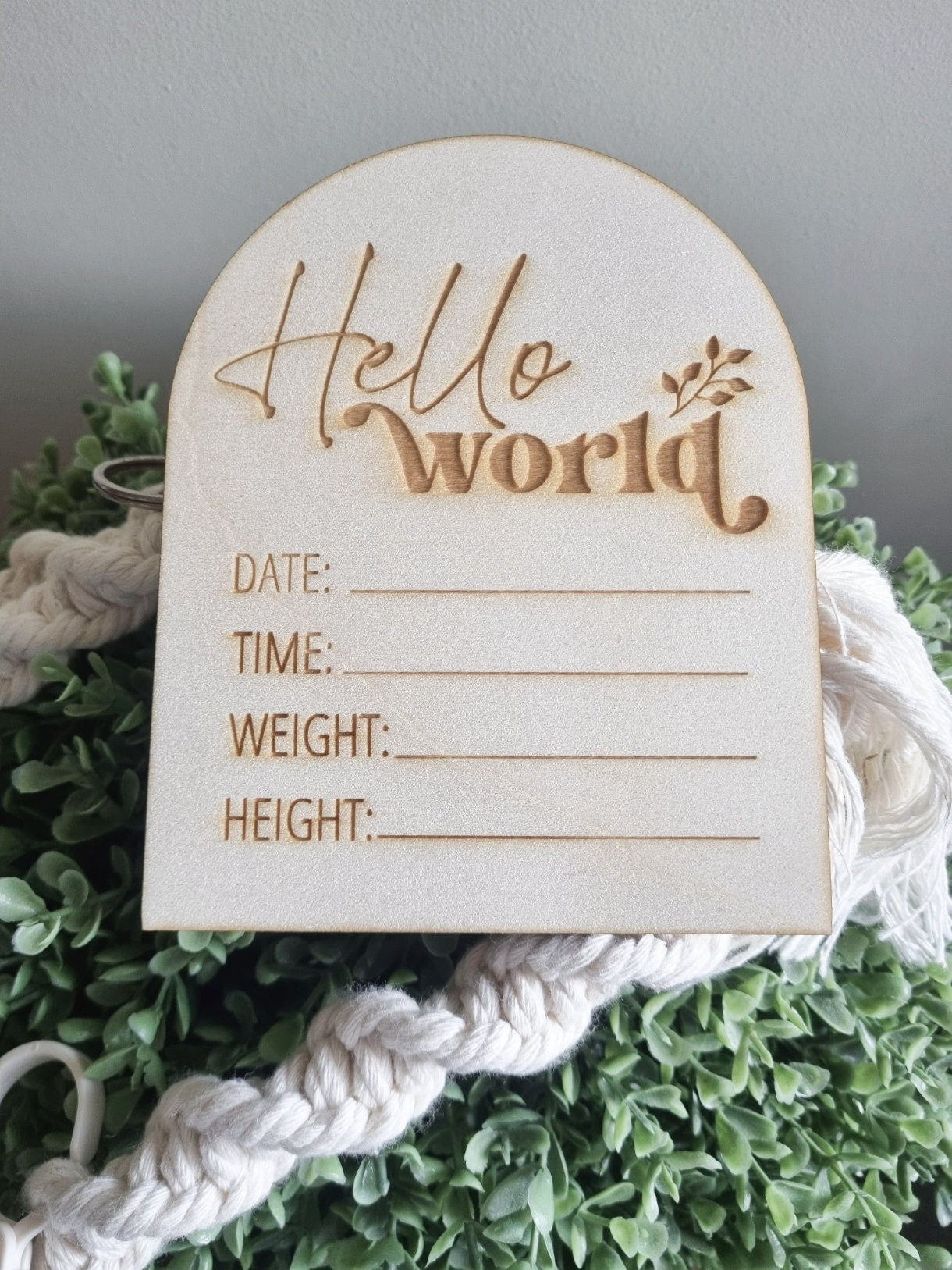Hello World New Baby Plaque, Baby Announcement Photo Prop, Newborn Sign