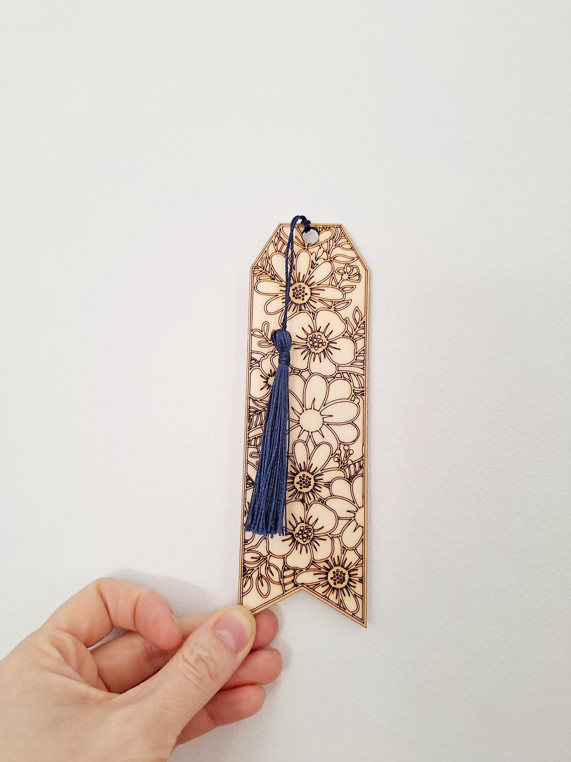 Wooden Engraved Floral Bookmarks, Page Marker, Book Lovers, Eco Friendly Bookmarks
